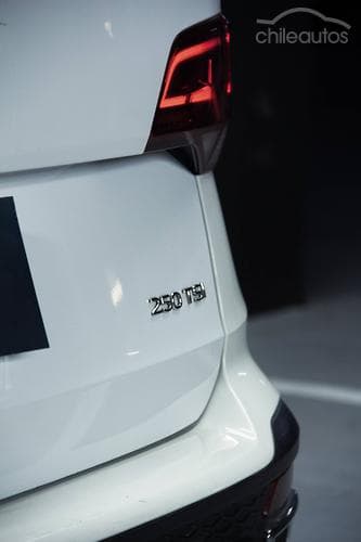 Volkswagen Taos 11