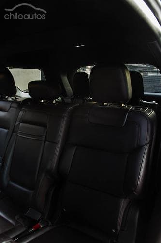 Ford Explorer 13