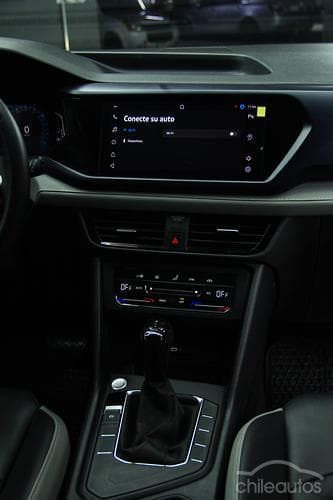 Volkswagen Taos 16