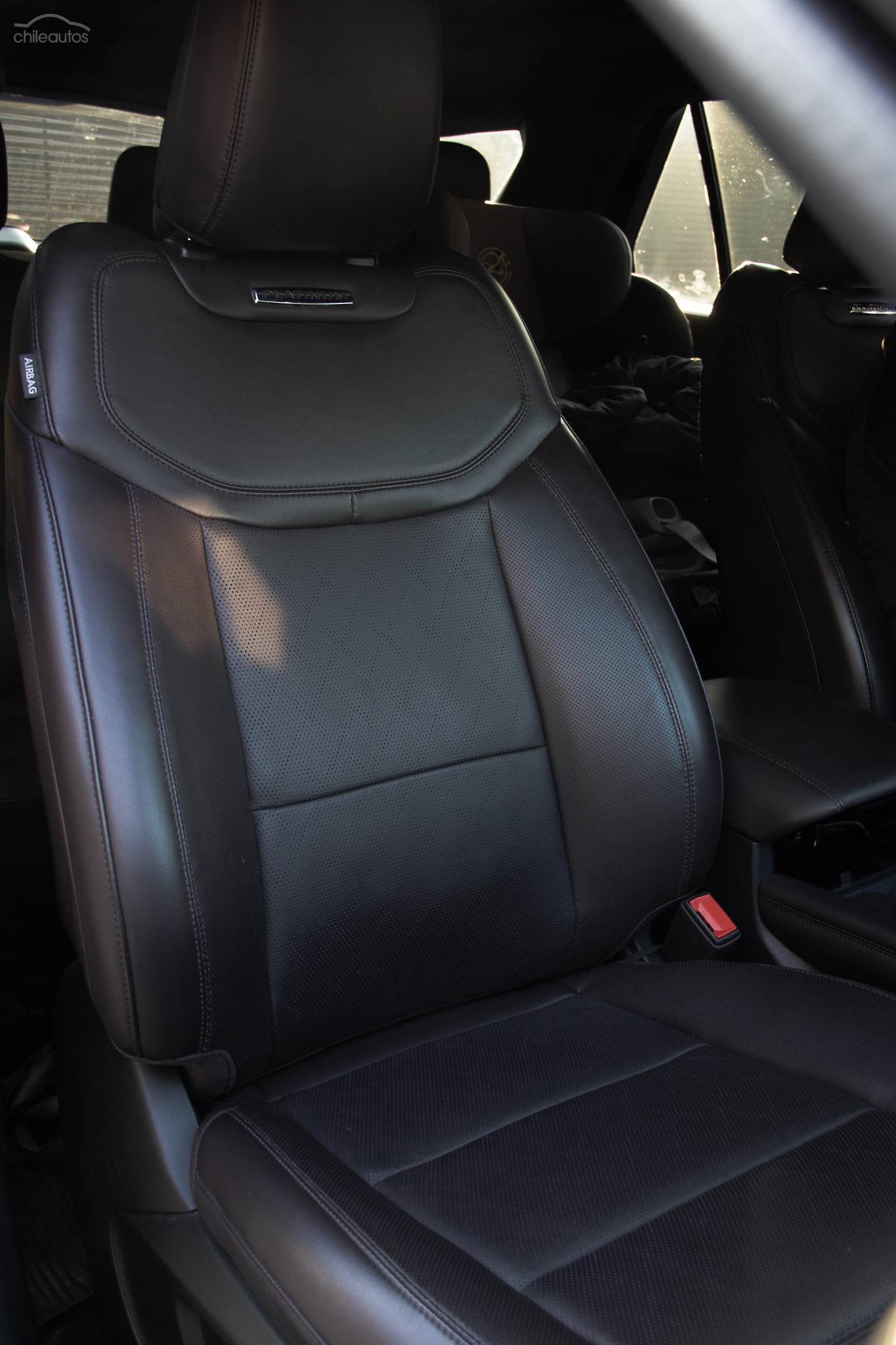Ford Explorer 19