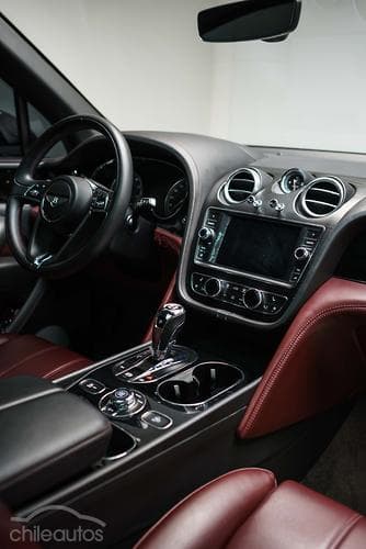 Bentley Bentayga 31