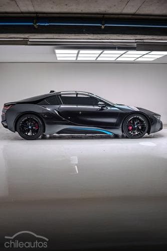 BMW I8 4