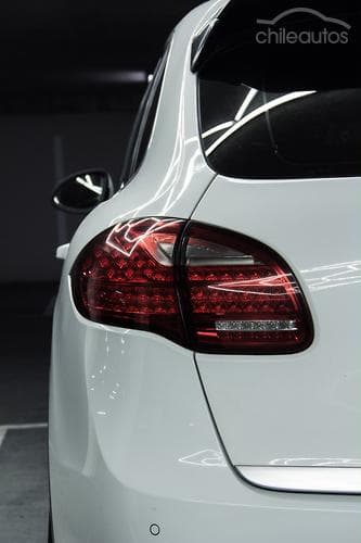 Porsche Cayenne 8