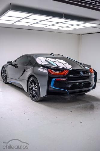 BMW I8 8