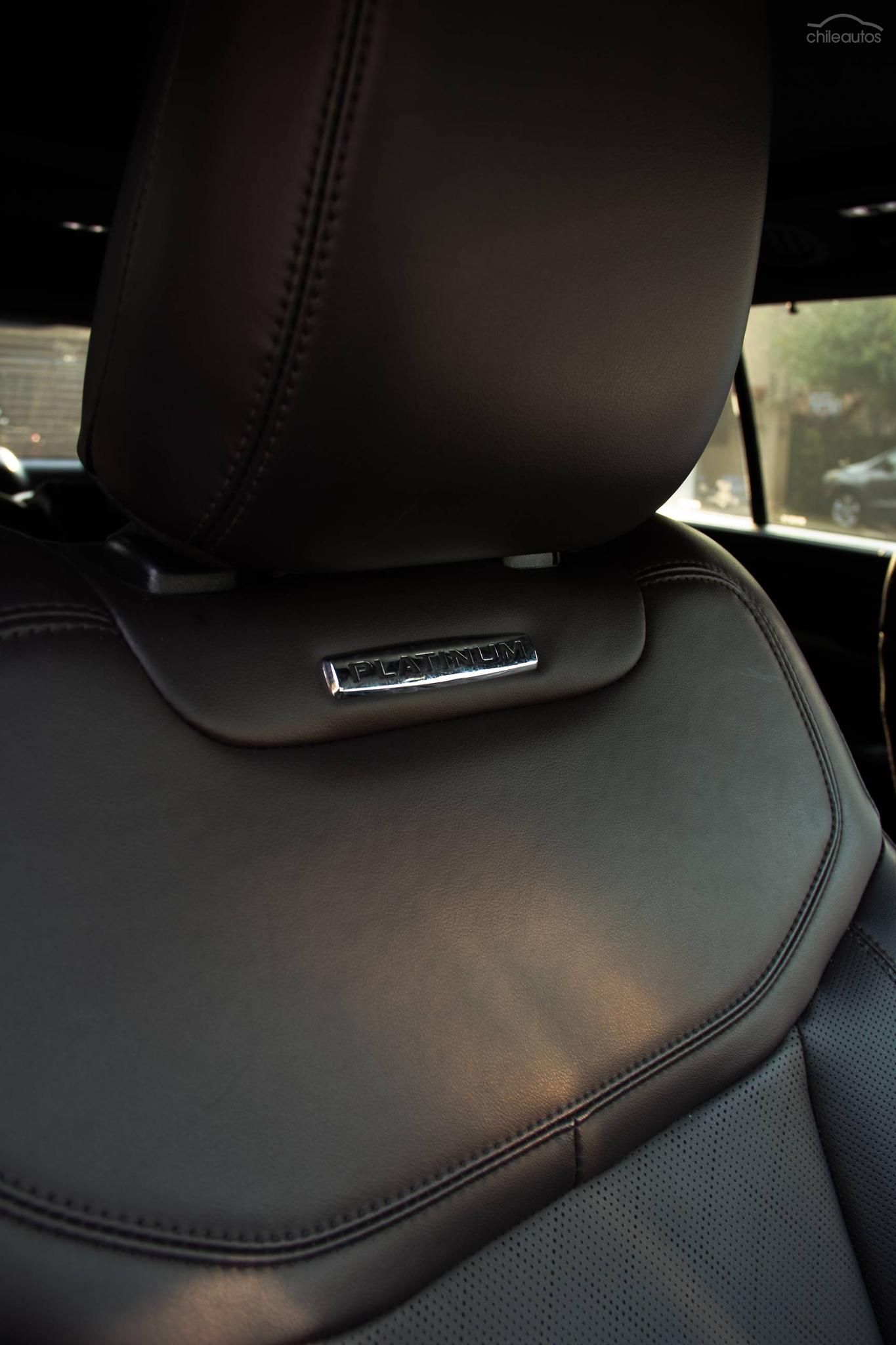 Ford Explorer 20