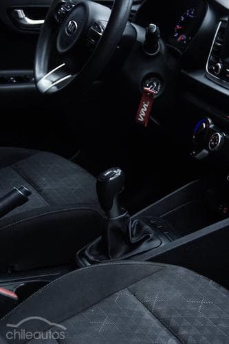Kia Soluto 10