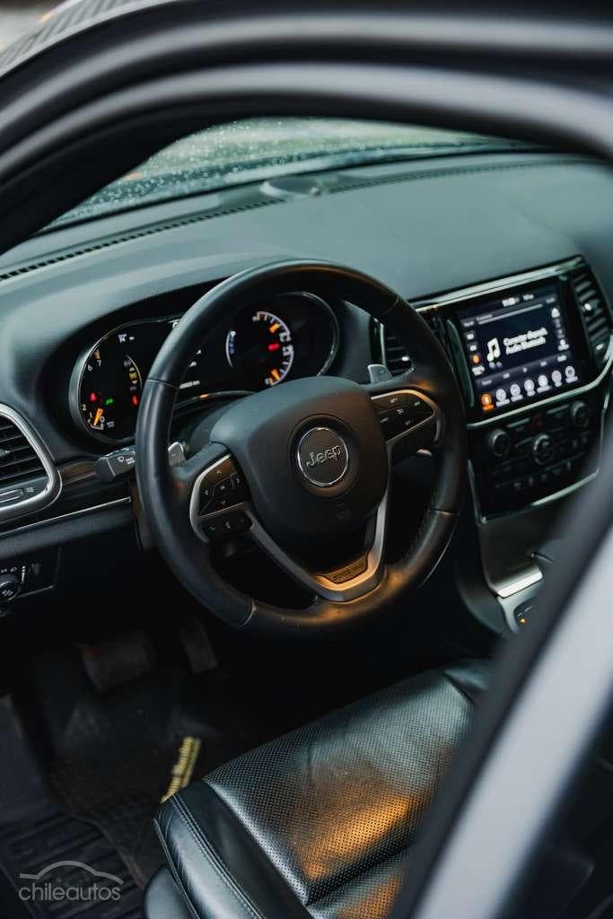 Jeep Grand Cherokee 11
