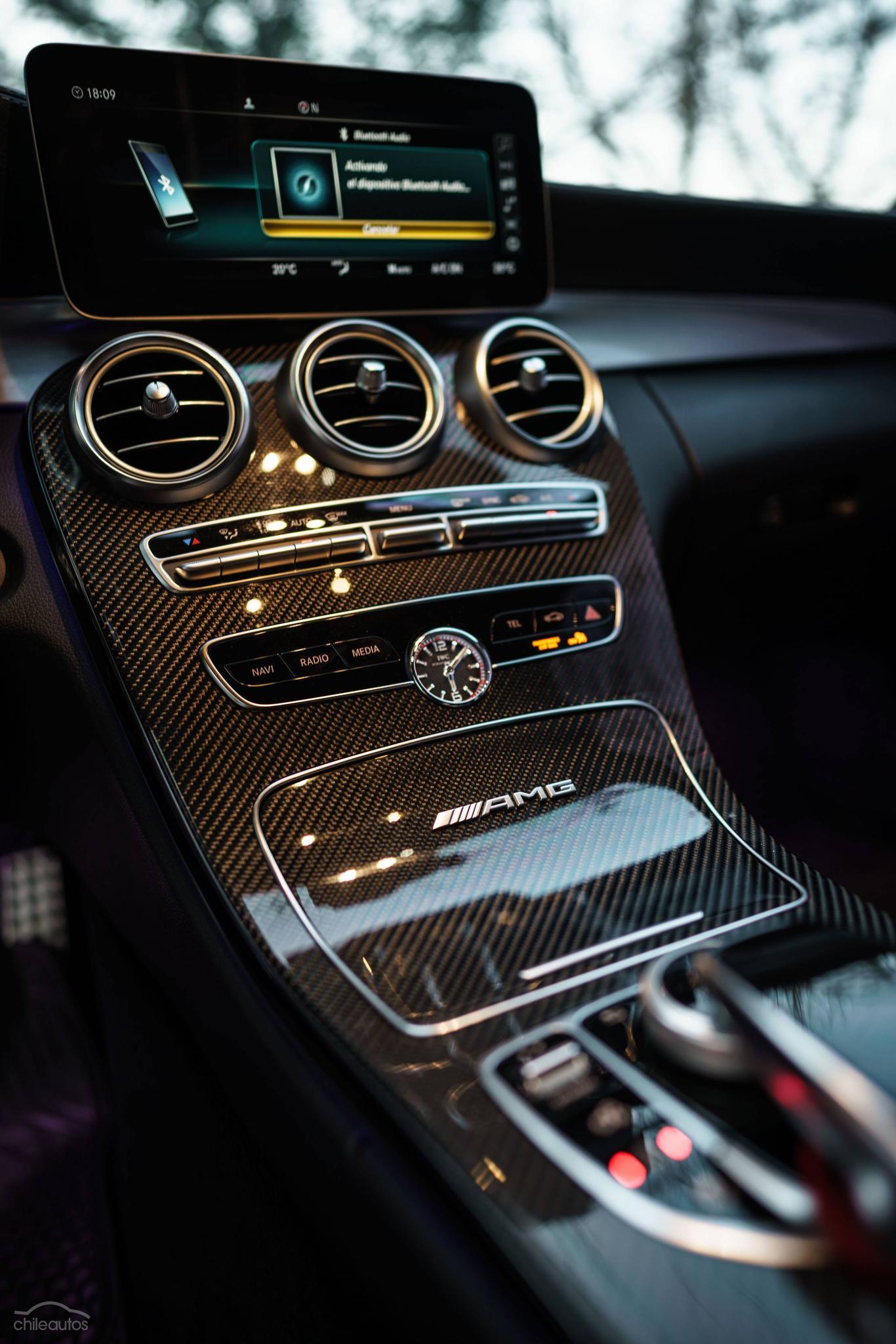 Mercedes-Benz C 63 Amg 13