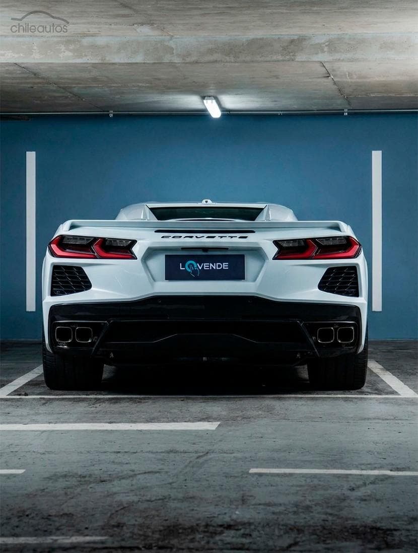 Chevrolet Corvette 4