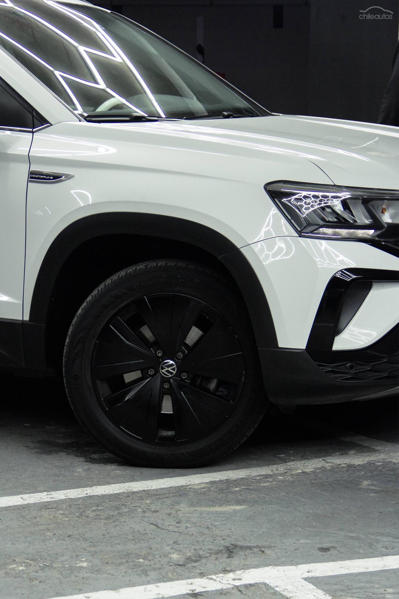 Volkswagen Taos 8