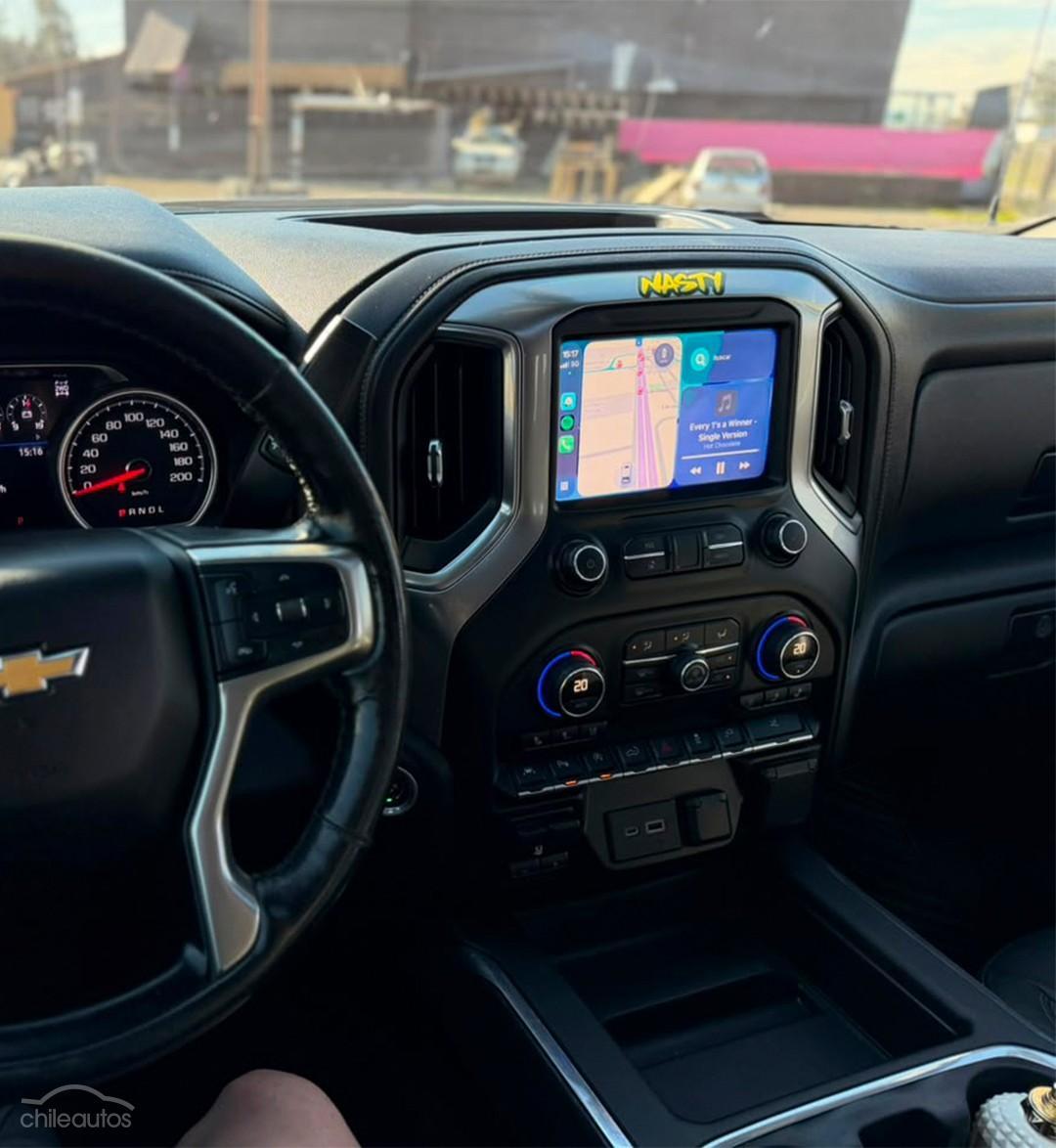 Chevrolet Silverado 11