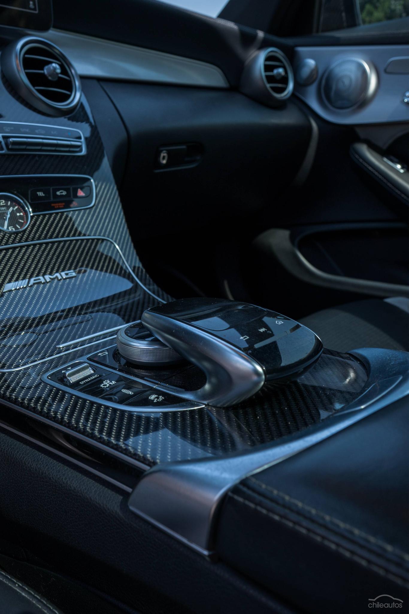 Mercedes-Benz C 63 S Amg 12
