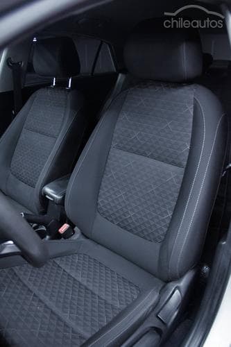 Kia Soluto 14