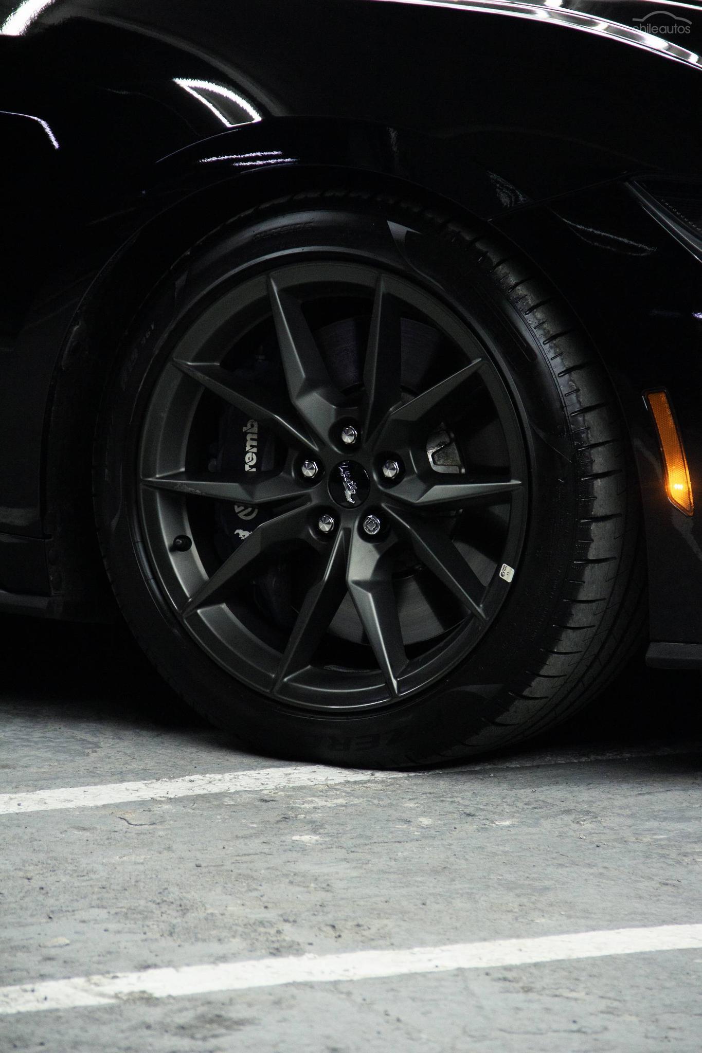 Ford Mustang 9