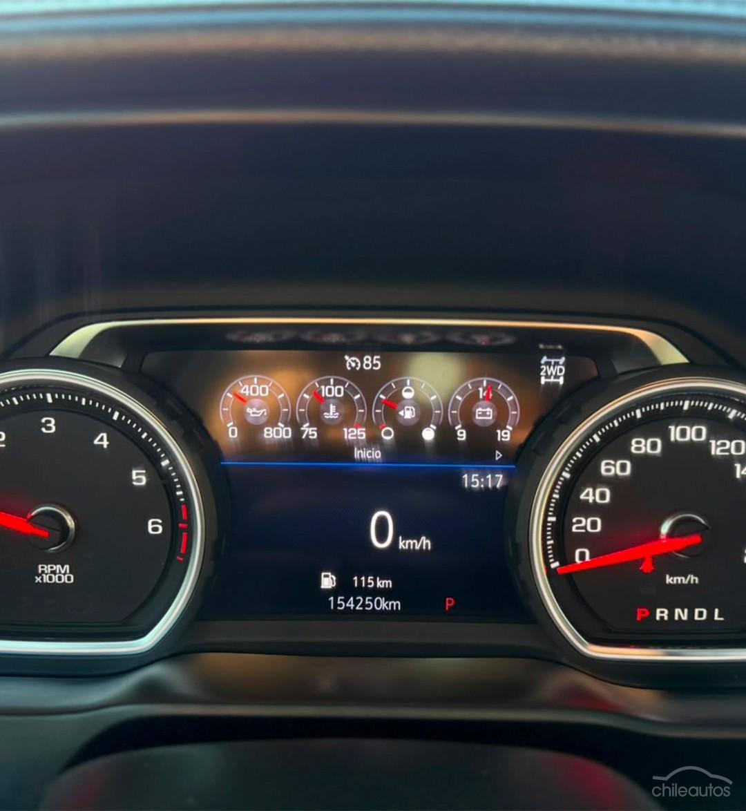 Chevrolet Silverado 14