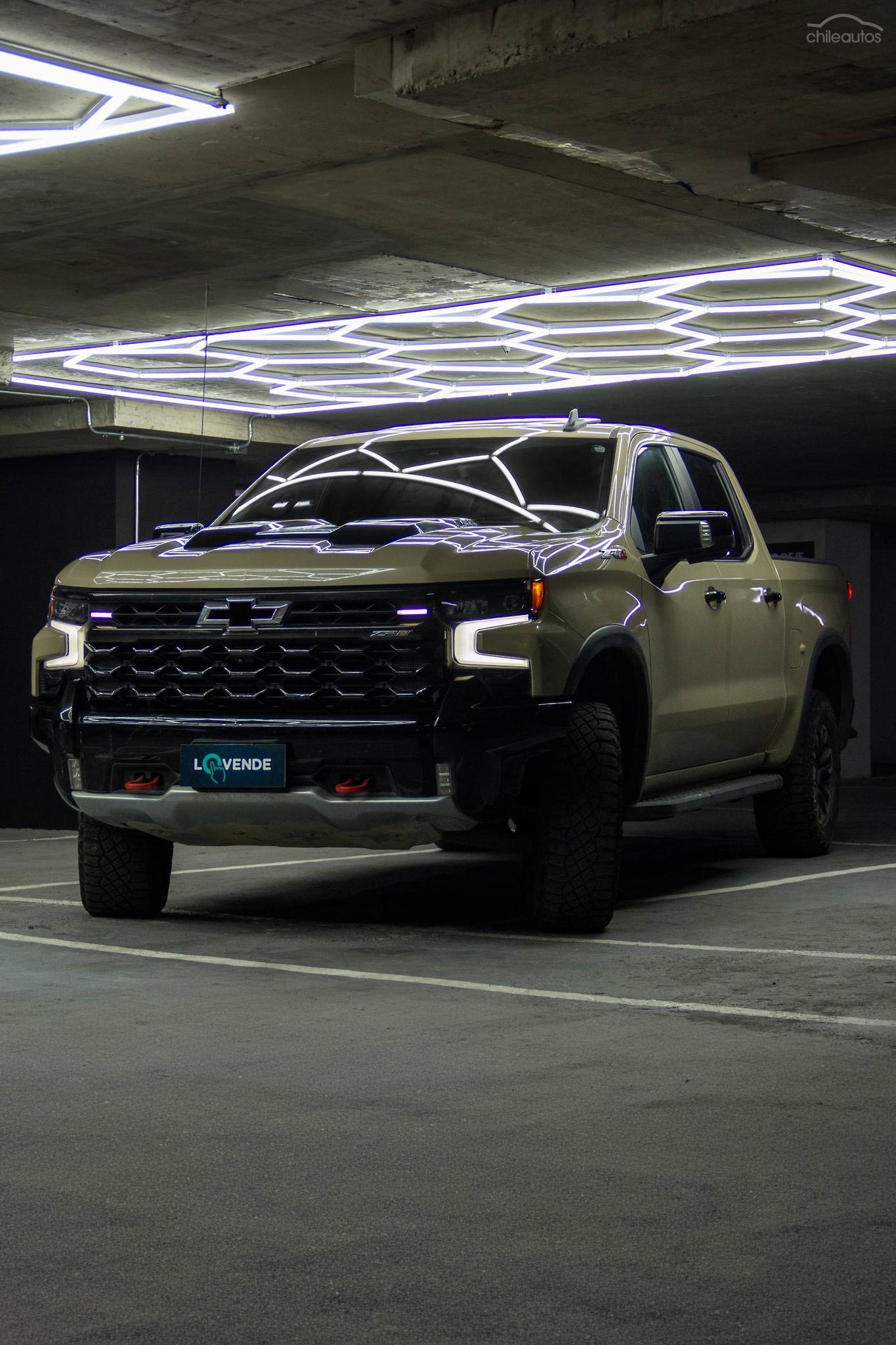 Chevrolet Silverado 3