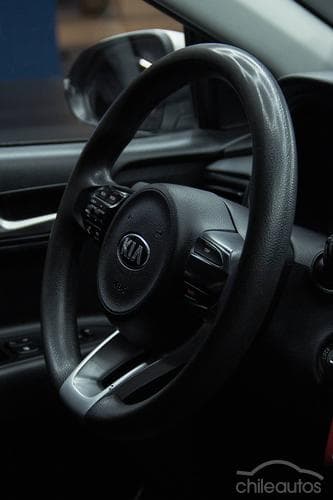 Kia Soluto 8