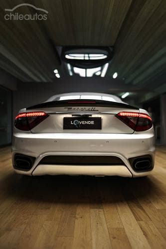 Maserati Grancabrio 7