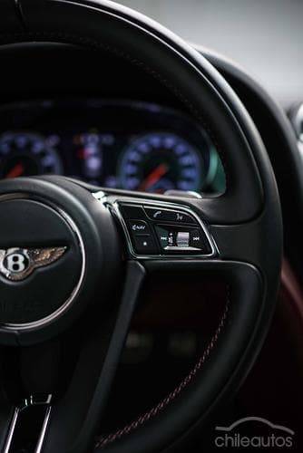 Bentley Bentayga 11
