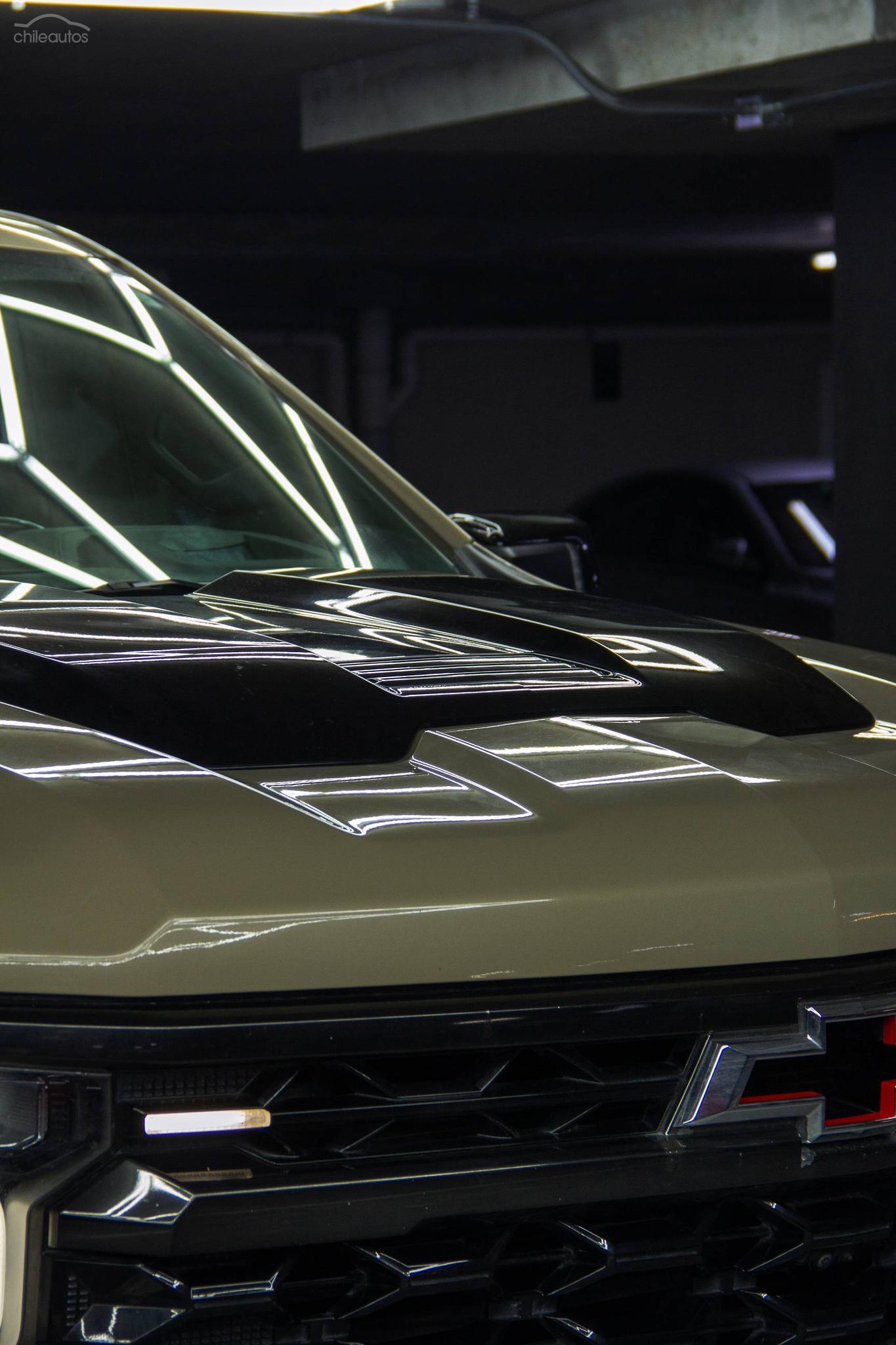 Chevrolet Silverado 8