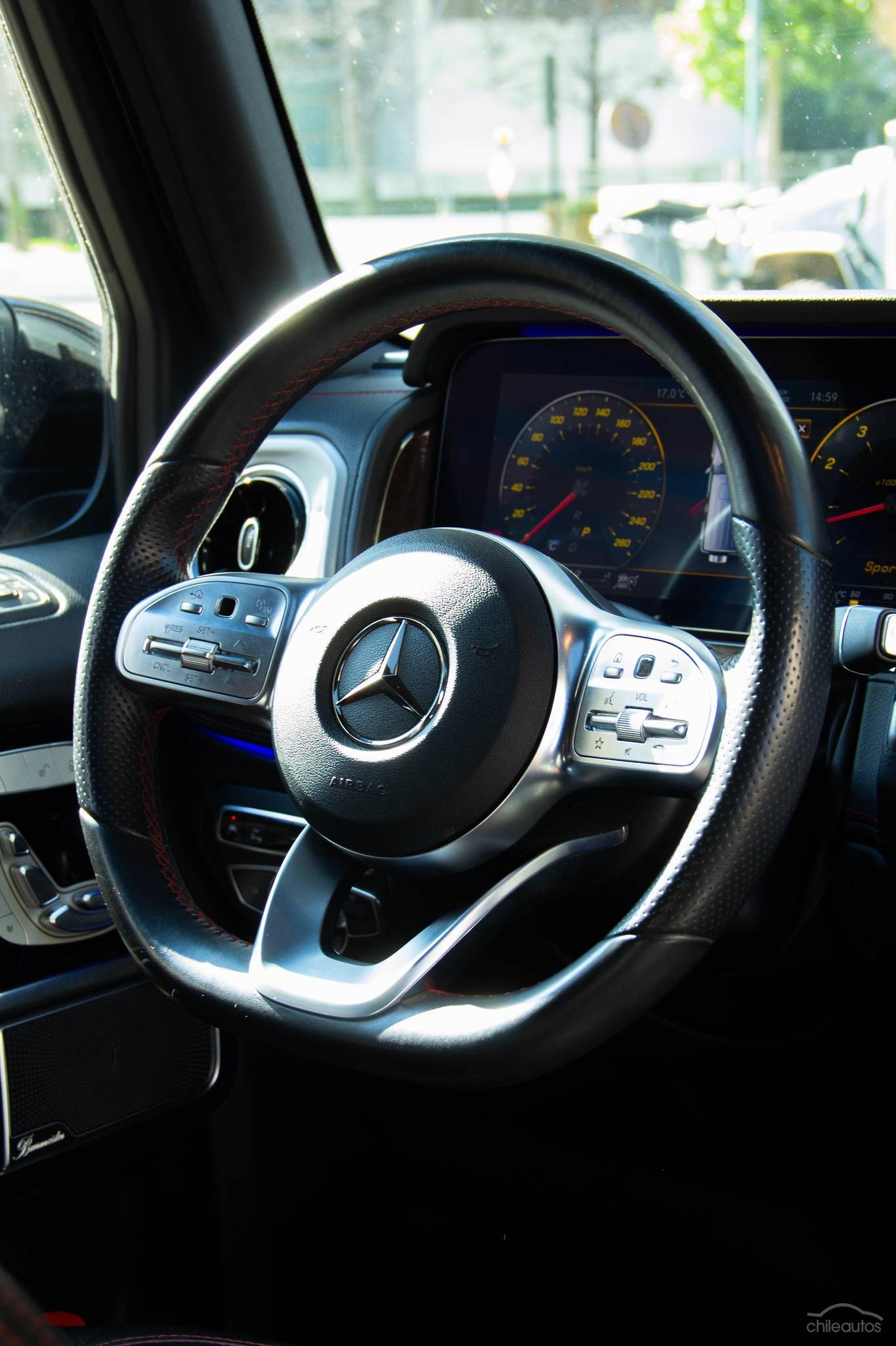 Mercedes-Benz G 500 19