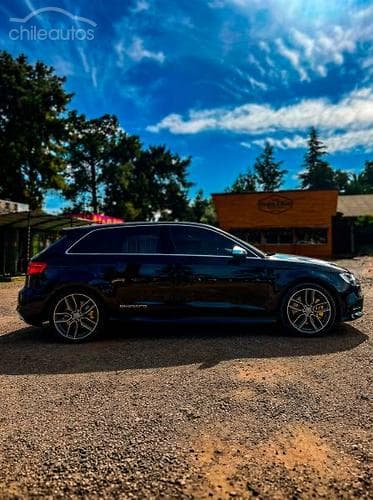 Audi S3 4