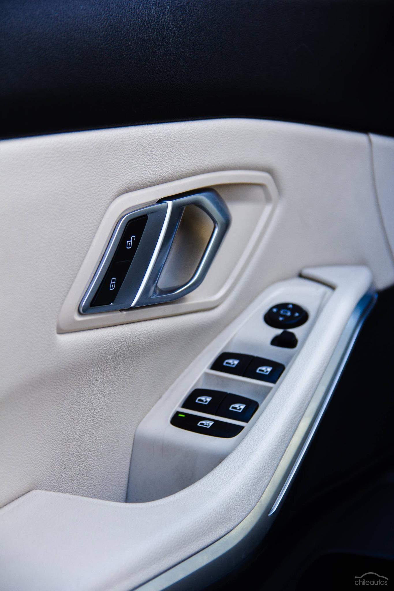 BMW 320I 11