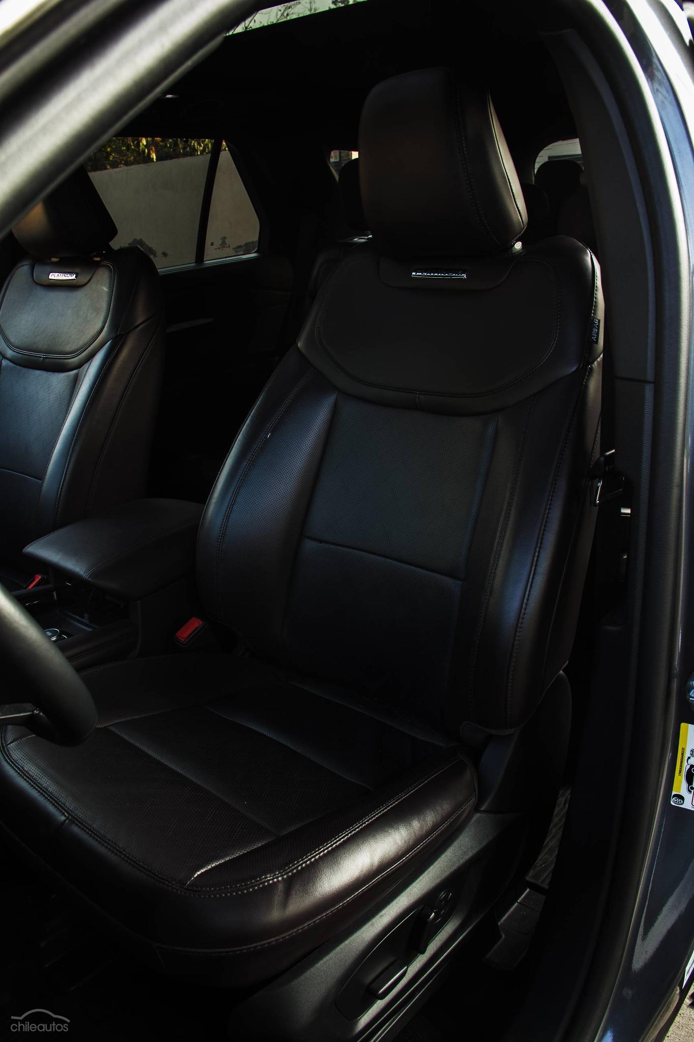Ford Explorer 18