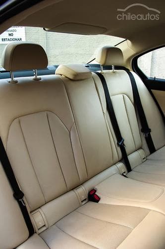 BMW 320I 17