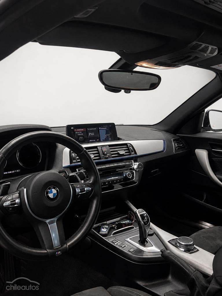 BMW M240 9