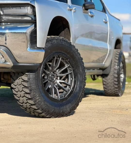 Chevrolet Silverado 5