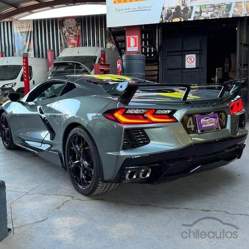 Chevrolet Corvette 2