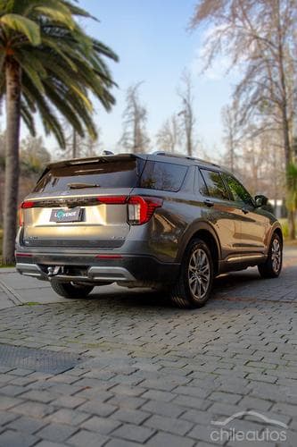 Ford Explorer 5