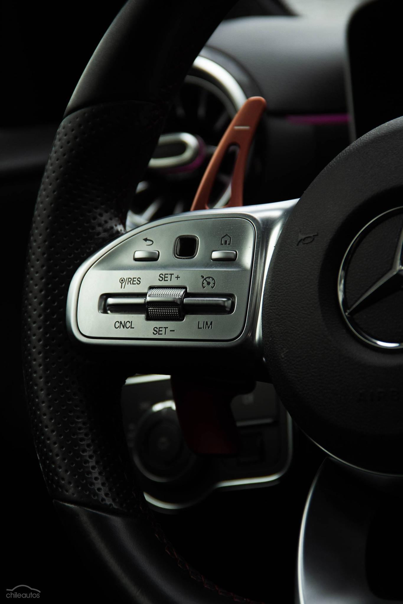Mercedes-Benz A 35 Amg 10
