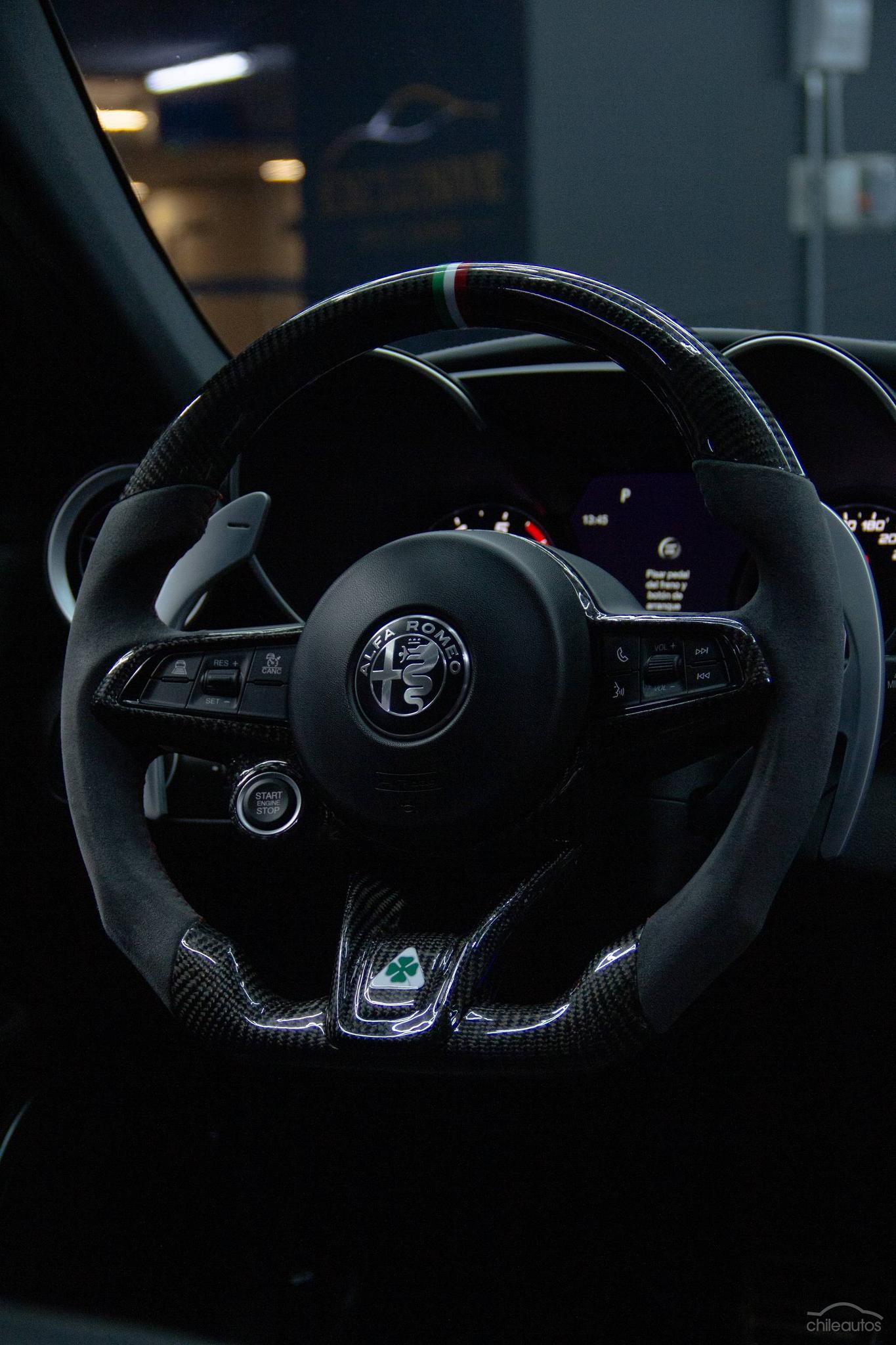 Alfa Romeo Giulia 21