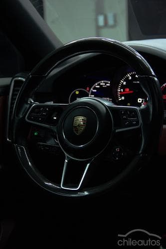 Porsche Cayenne Coupe 7