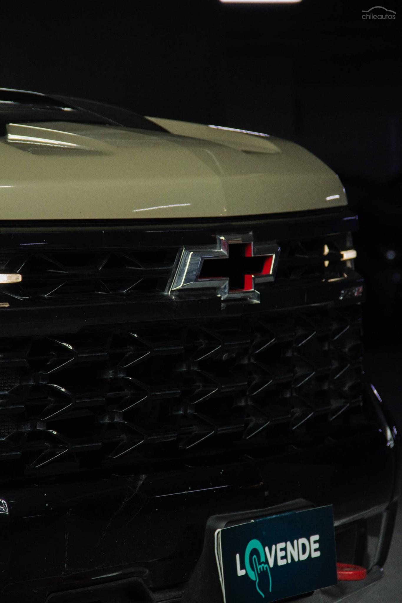 Chevrolet Silverado 18