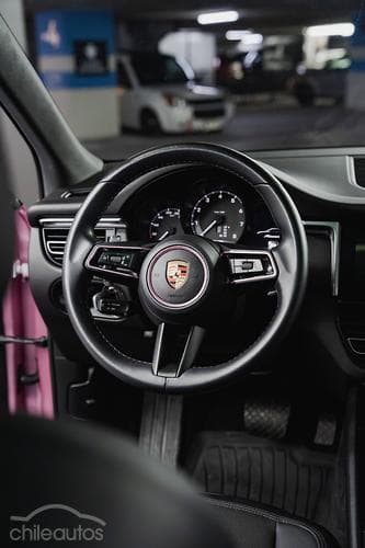 Porsche Macan 21